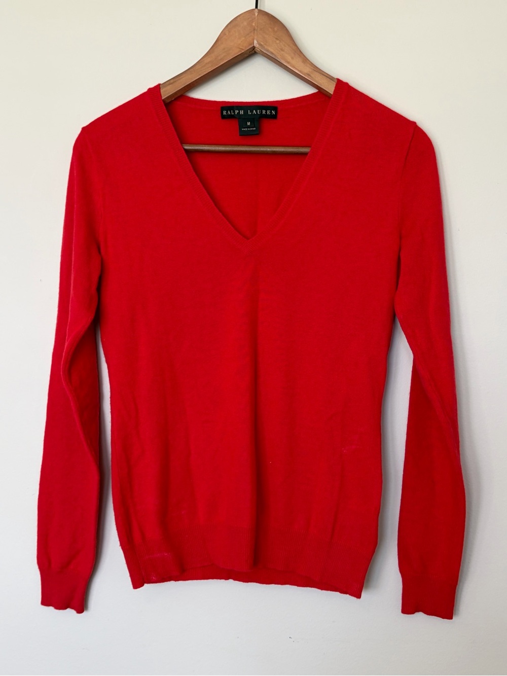 Polo by Ralph Lauren 100 % cashmere Red V-Neck Sweater medium